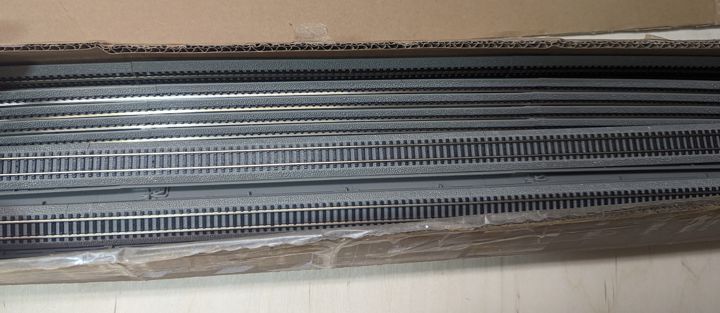 Bachmann N Scale 30" Straight Bulk Track 44887 open box - Click Image to Close
